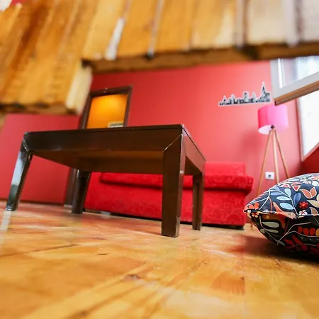 Van Backpackers Hostel-3